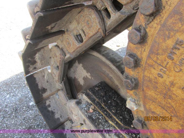 image for item E7834 1996 Caterpillar D6R XL dozer