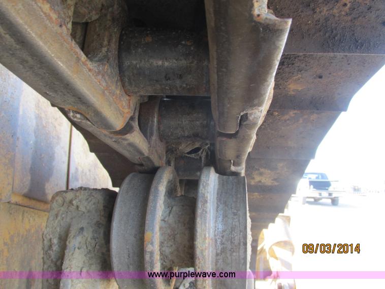 image for item E7834 1996 Caterpillar D6R XL dozer