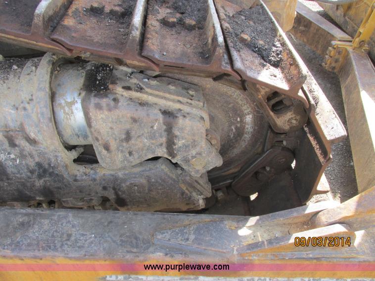 image for item E7834 1996 Caterpillar D6R XL dozer