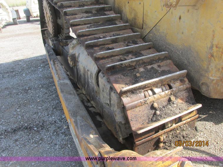 image for item E7834 1996 Caterpillar D6R XL dozer
