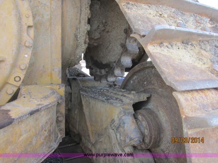 image for item E7834 1996 Caterpillar D6R XL dozer