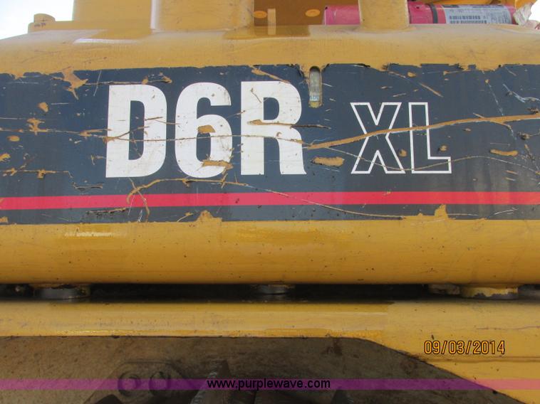 image for item E7834 1996 Caterpillar D6R XL dozer
