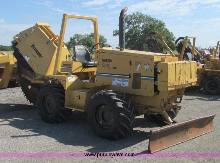 image for item E7861 2000 Vermeer V8550A rock saw