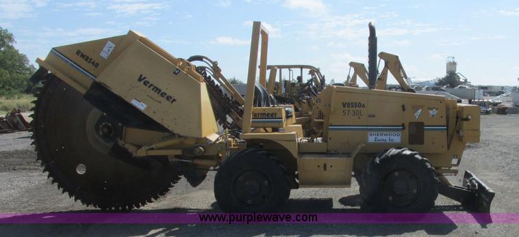 image for item E7861 2000 Vermeer V8550A rock saw