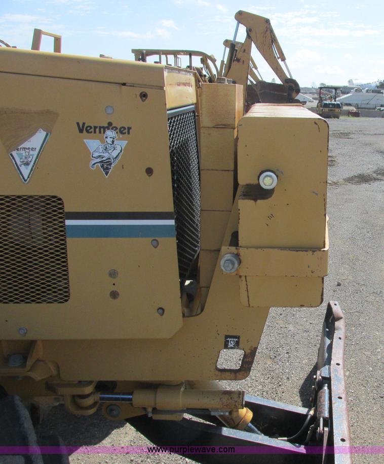 image for item E7861 2000 Vermeer V8550A rock saw