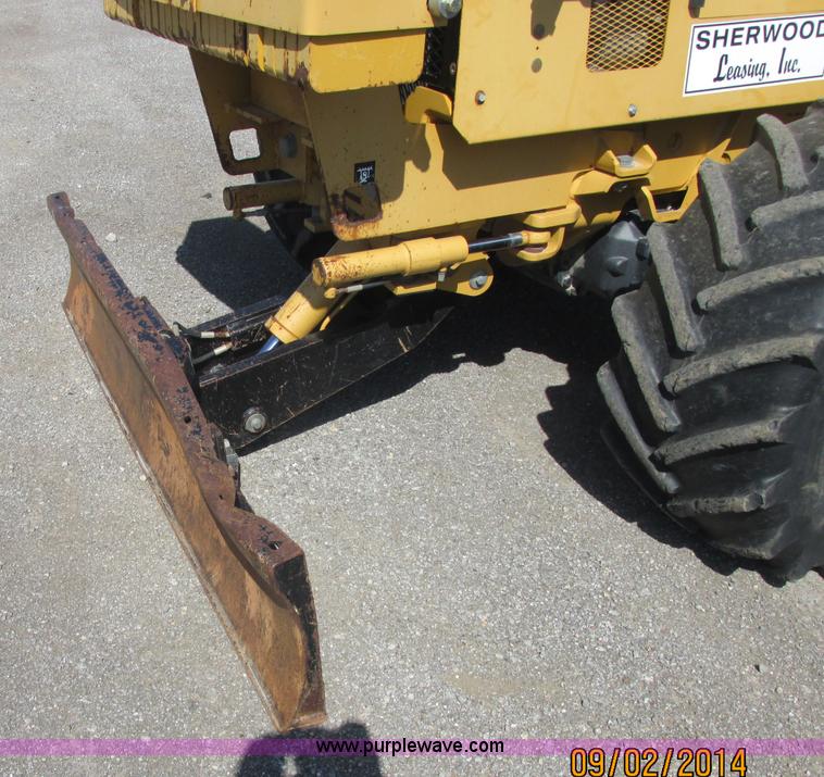 image for item E7861 2000 Vermeer V8550A rock saw