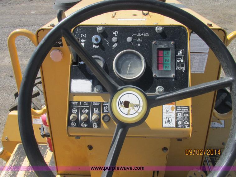 image for item E7861 2000 Vermeer V8550A rock saw