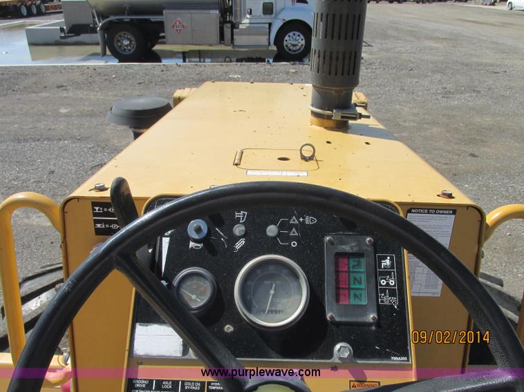 image for item E7861 2000 Vermeer V8550A rock saw