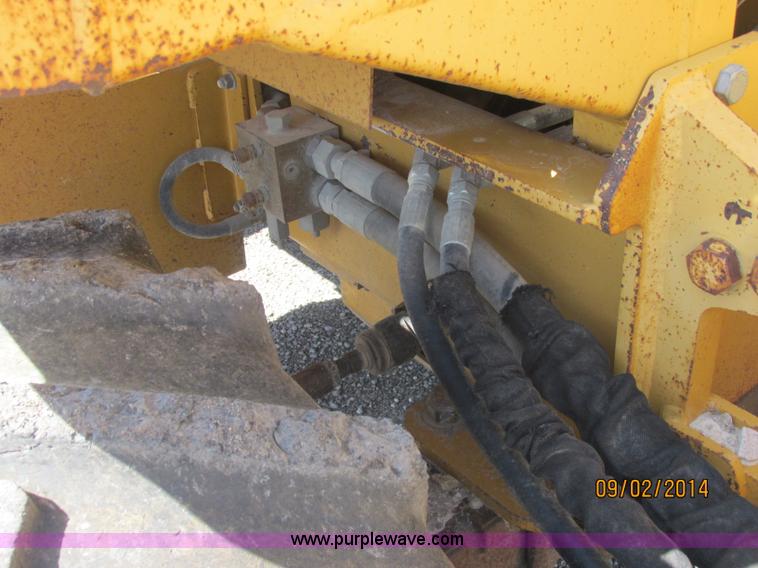 image for item E7861 2000 Vermeer V8550A rock saw