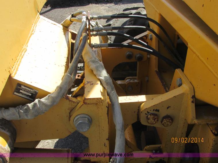 image for item E7861 2000 Vermeer V8550A rock saw