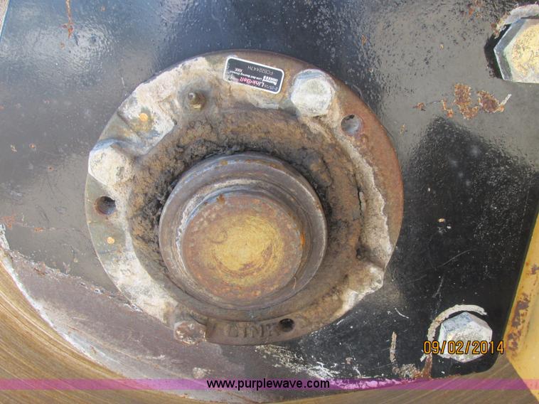 image for item E7861 2000 Vermeer V8550A rock saw