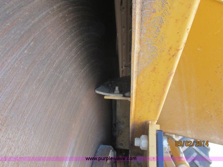 image for item E7861 2000 Vermeer V8550A rock saw