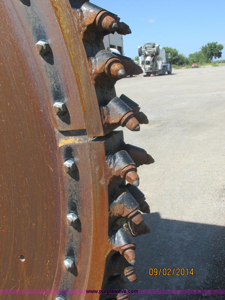 image for item E7861 2000 Vermeer V8550A rock saw