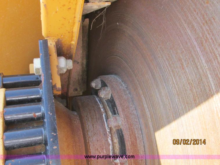 image for item E7861 2000 Vermeer V8550A rock saw