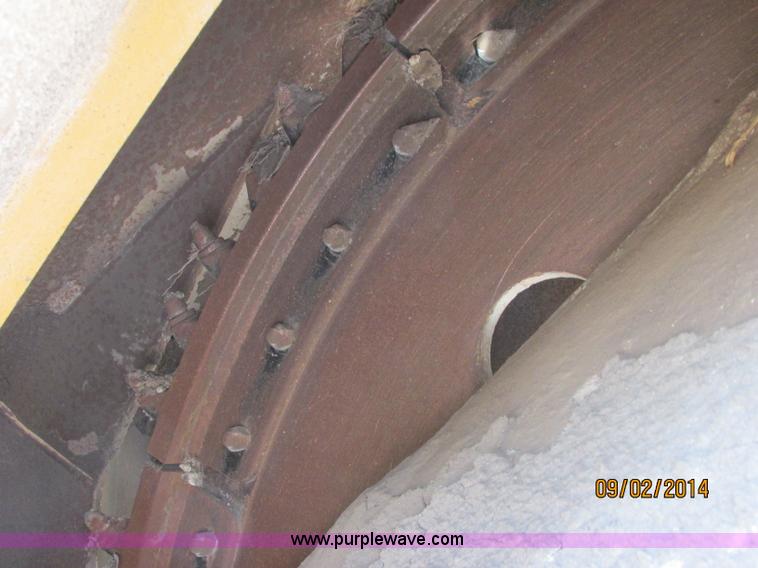 image for item E7861 2000 Vermeer V8550A rock saw