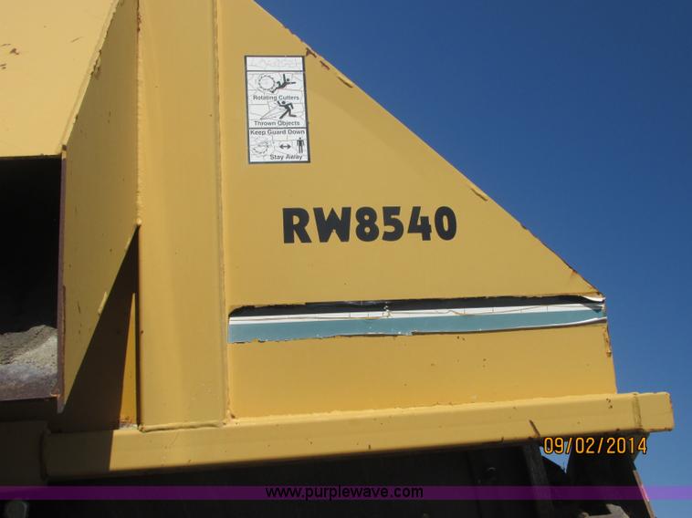 image for item E7861 2000 Vermeer V8550A rock saw