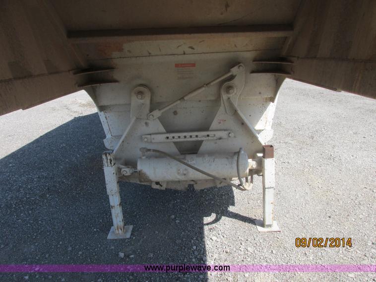 image for item E7862 2007 CPS SBD-240 bottom dump trailer