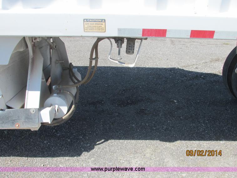 image for item E7862 2007 CPS SBD-240 bottom dump trailer