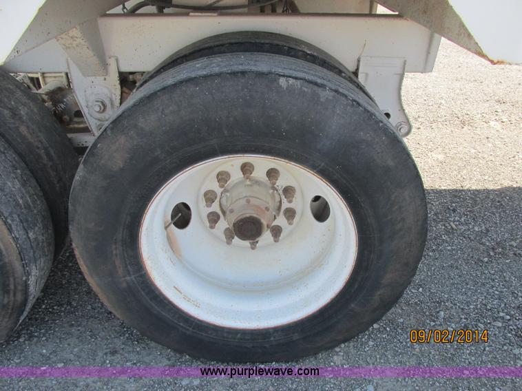 image for item E7862 2007 CPS SBD-240 bottom dump trailer