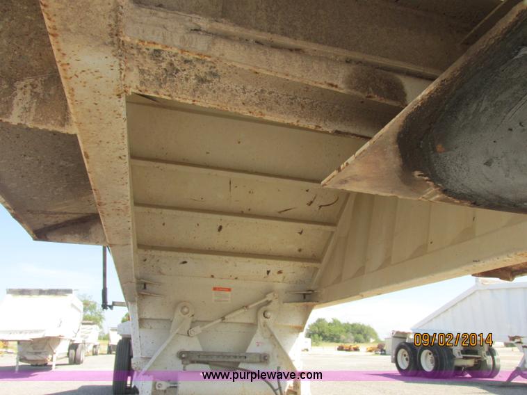 image for item E7863 2007 CPS SBD-240 bottom dump trailer