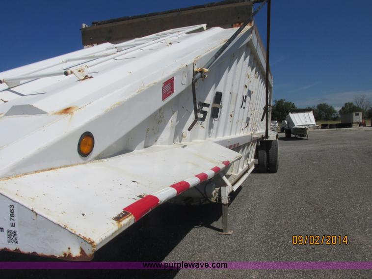 image for item E7863 2007 CPS SBD-240 bottom dump trailer