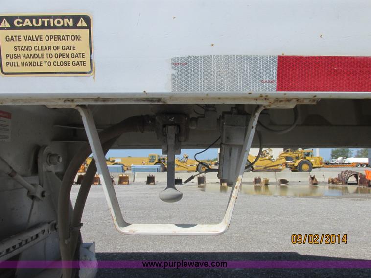 image for item E7863 2007 CPS SBD-240 bottom dump trailer