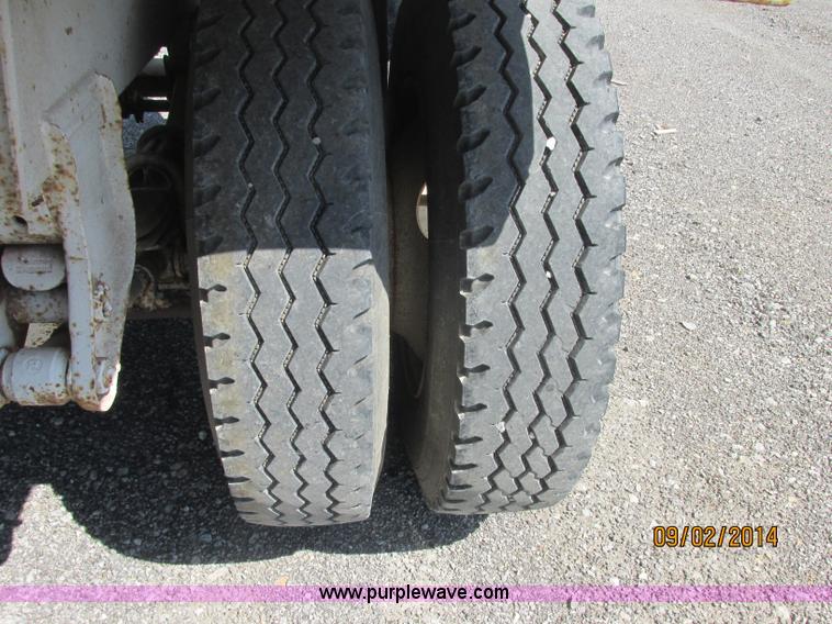 image for item E7863 2007 CPS SBD-240 bottom dump trailer