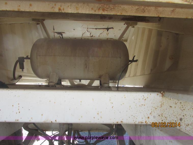 image for item E7863 2007 CPS SBD-240 bottom dump trailer