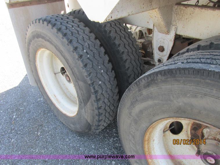 image for item E7863 2007 CPS SBD-240 bottom dump trailer