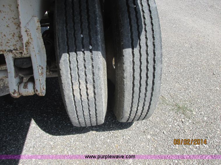 image for item E7864 2007 CPS SBD-240 bottom dump trailer