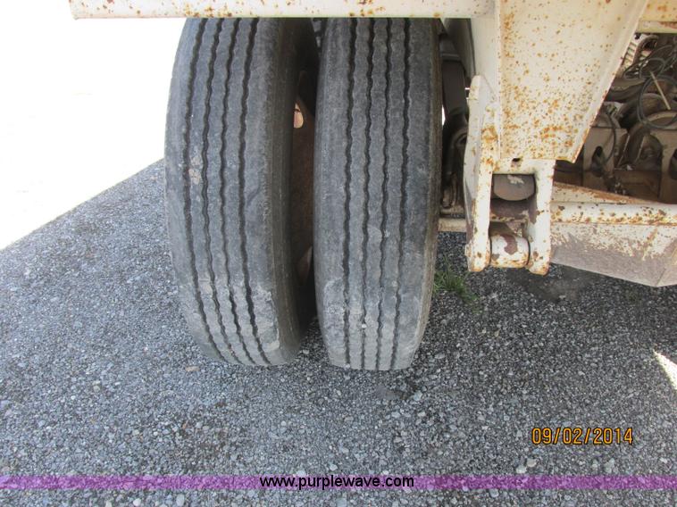 image for item E7864 2007 CPS SBD-240 bottom dump trailer