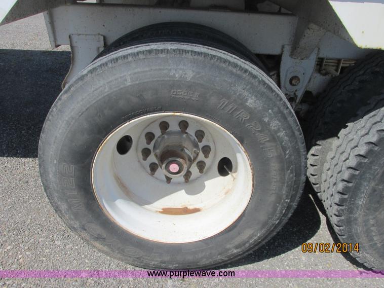 image for item E7864 2007 CPS SBD-240 bottom dump trailer