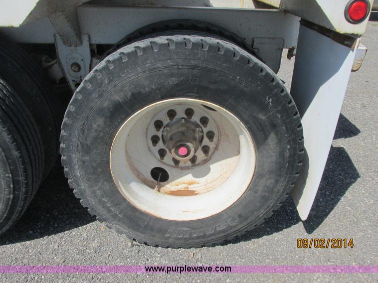 image for item E7864 2007 CPS SBD-240 bottom dump trailer