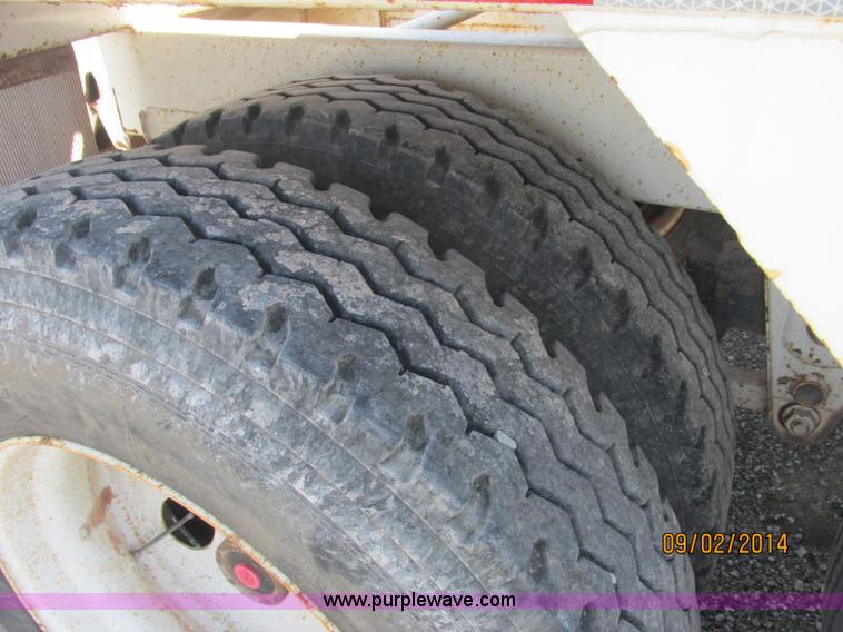 image for item E7864 2007 CPS SBD-240 bottom dump trailer