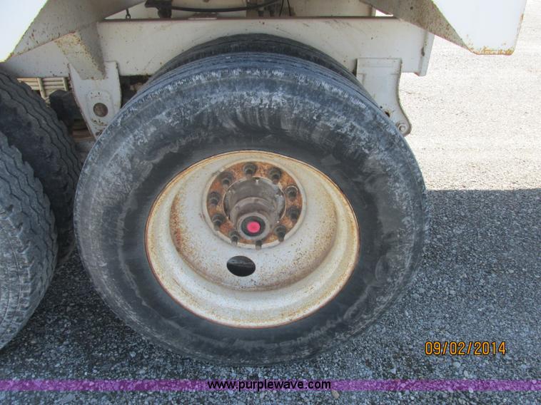 image for item E7864 2007 CPS SBD-240 bottom dump trailer