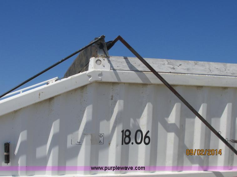 image for item E7865 2007 CPS LWBD-240 bottom dump trailer