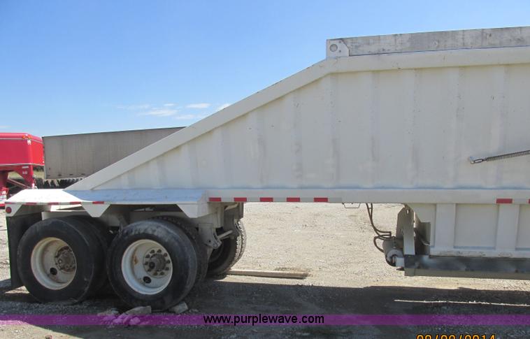 image for item E7865 2007 CPS LWBD-240 bottom dump trailer