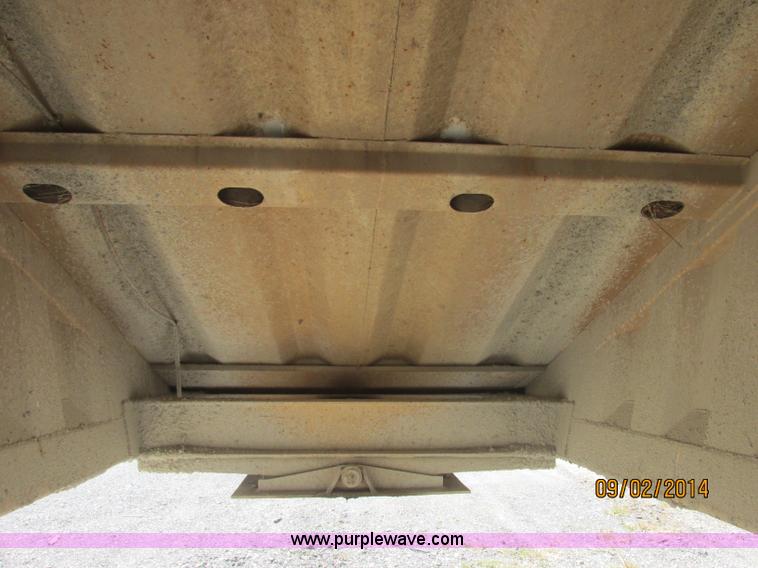 image for item E7865 2007 CPS LWBD-240 bottom dump trailer