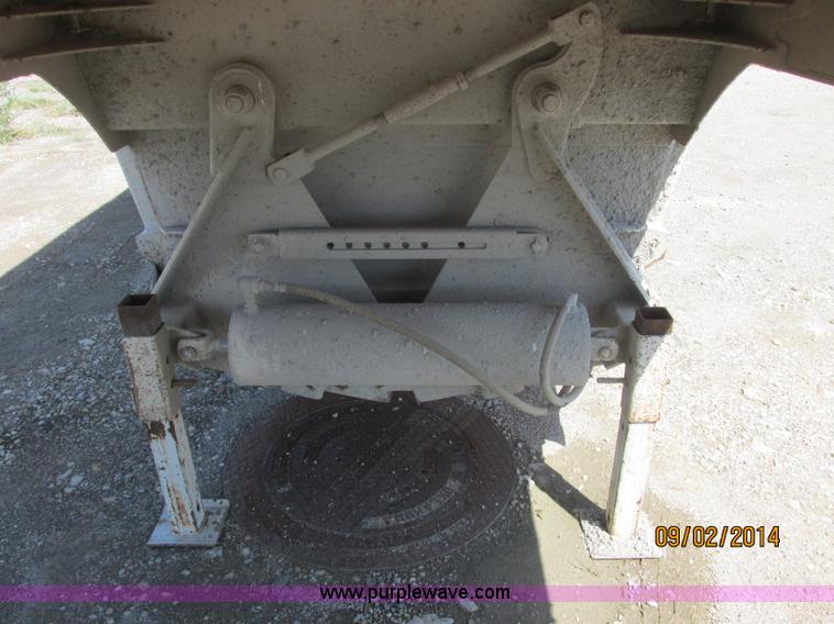 image for item E7865 2007 CPS LWBD-240 bottom dump trailer