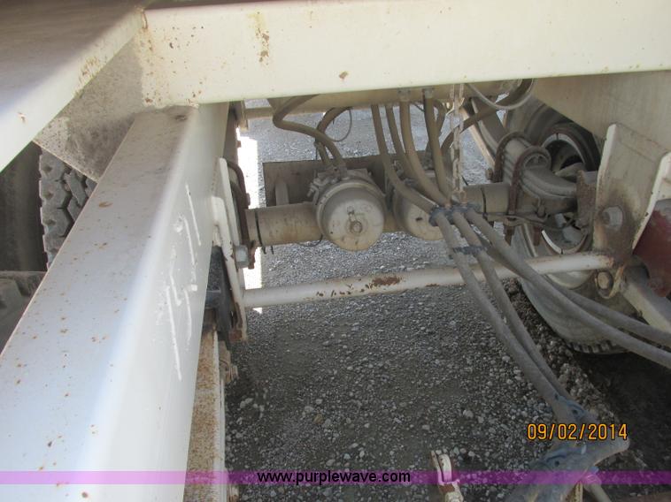 image for item E7865 2007 CPS LWBD-240 bottom dump trailer