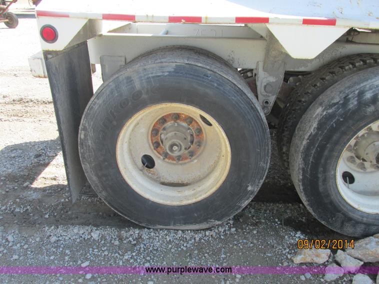 image for item E7865 2007 CPS LWBD-240 bottom dump trailer