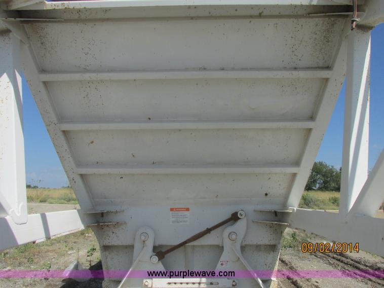 image for item E7866 2007 CPS SBD-240 bottom dump trailer