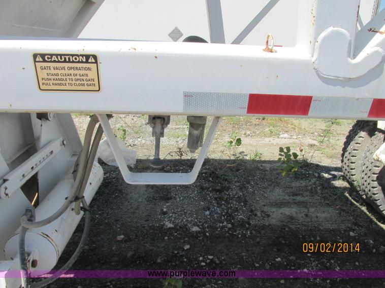 image for item E7866 2007 CPS SBD-240 bottom dump trailer