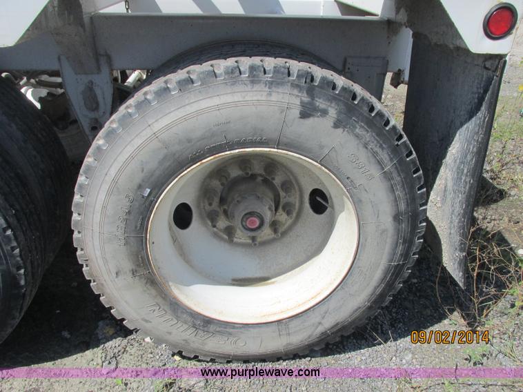 image for item E7866 2007 CPS SBD-240 bottom dump trailer