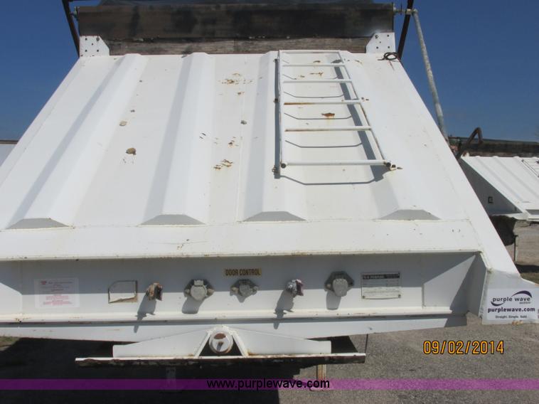 image for item E7867 2007 CPS SBD-240 bottom dump trailer