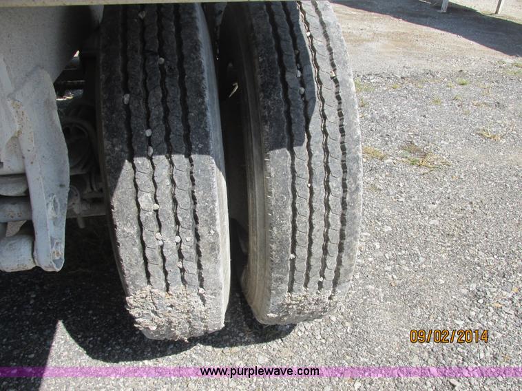 image for item E7867 2007 CPS SBD-240 bottom dump trailer