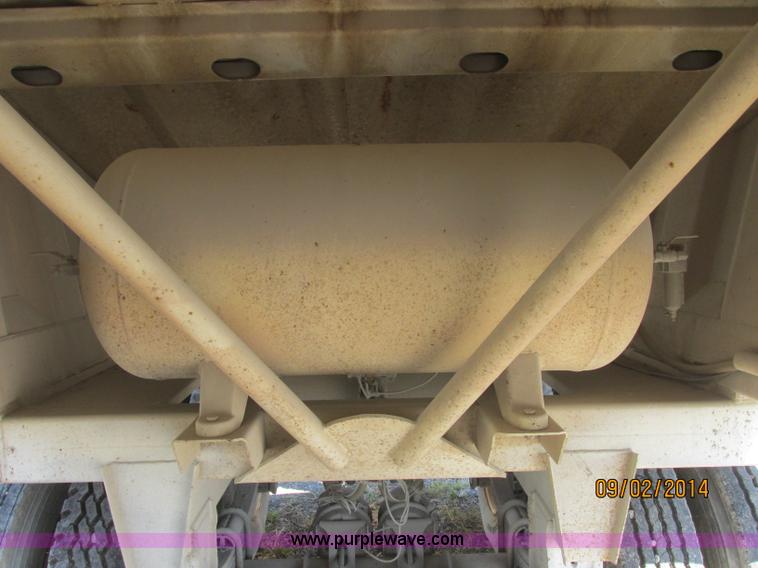 image for item E7867 2007 CPS SBD-240 bottom dump trailer