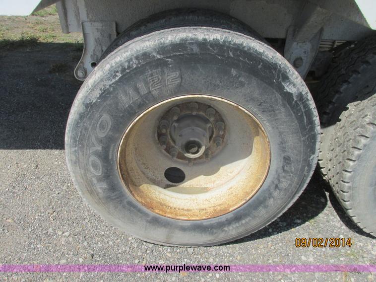 image for item E7867 2007 CPS SBD-240 bottom dump trailer