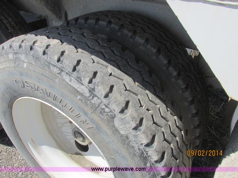 image for item E7867 2007 CPS SBD-240 bottom dump trailer