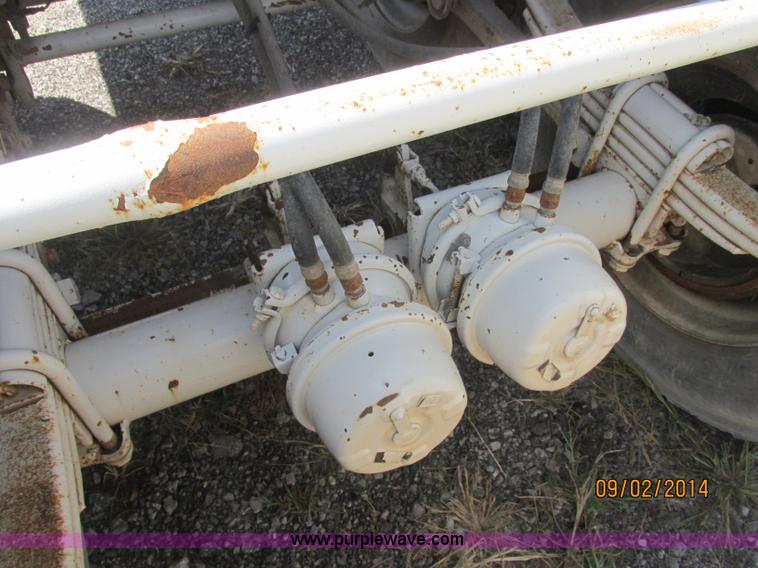 image for item E7867 2007 CPS SBD-240 bottom dump trailer